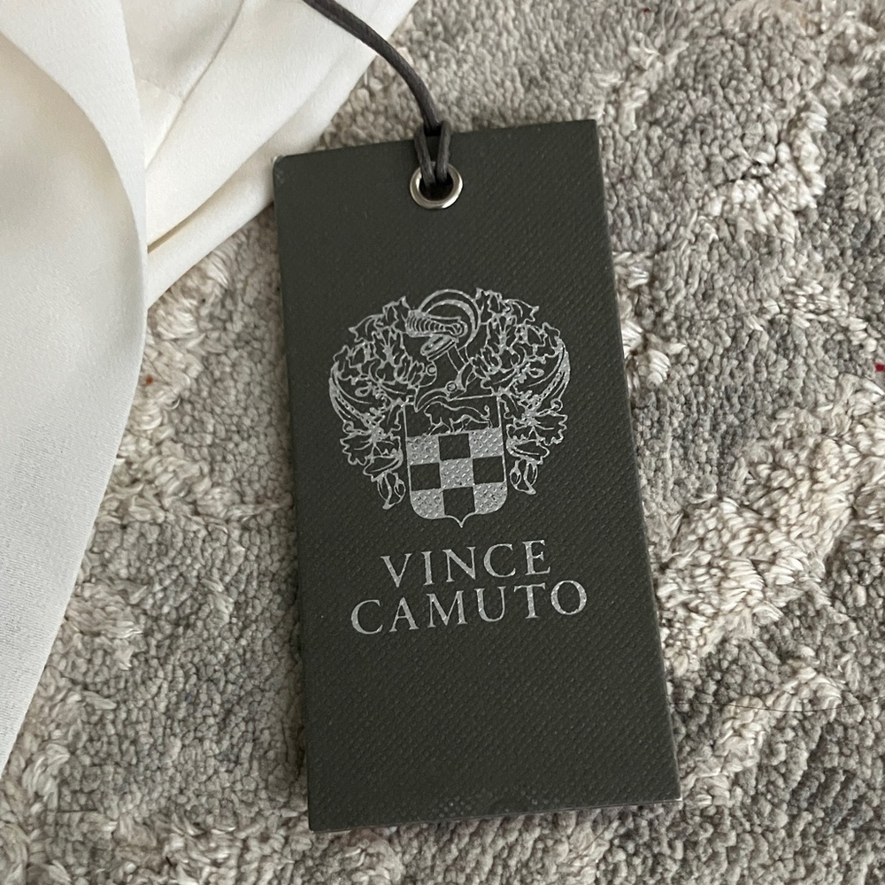 VINCE CAMUTO CAR WASH DRESS size 8 price drop for Sunday only - Picture 2 of 6